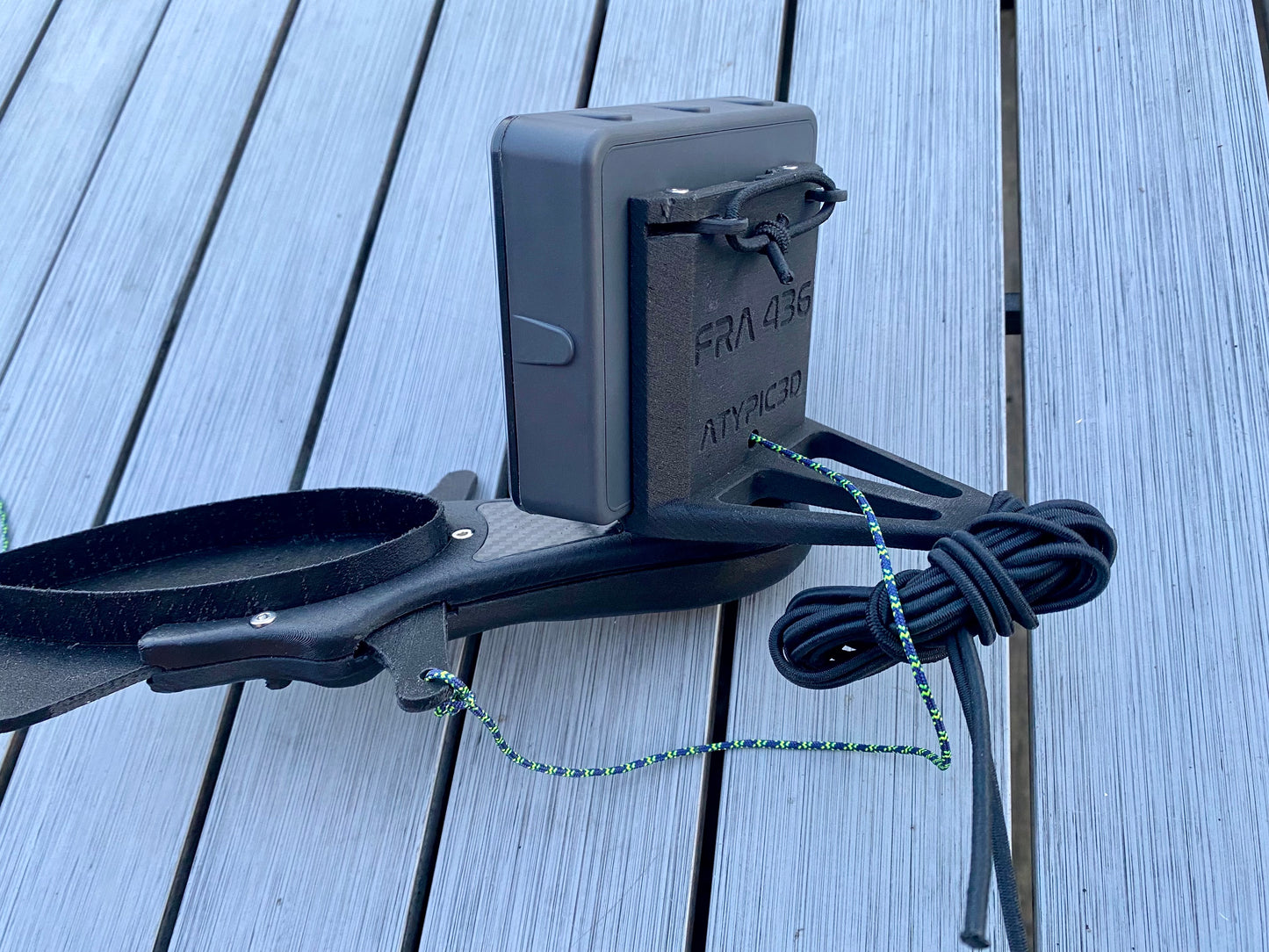 Support de Compas Rotatif fixé au Mât SAABERG Atypic3D