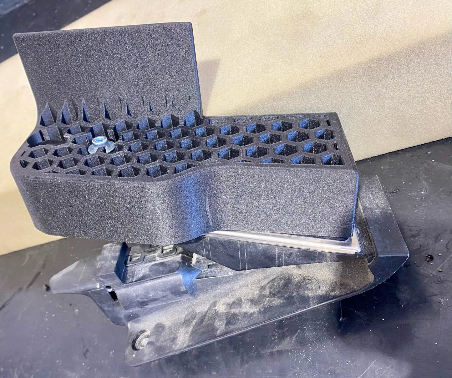 Réhausse des pédales Frein et Accélérateur pour une Porche Atypic3D